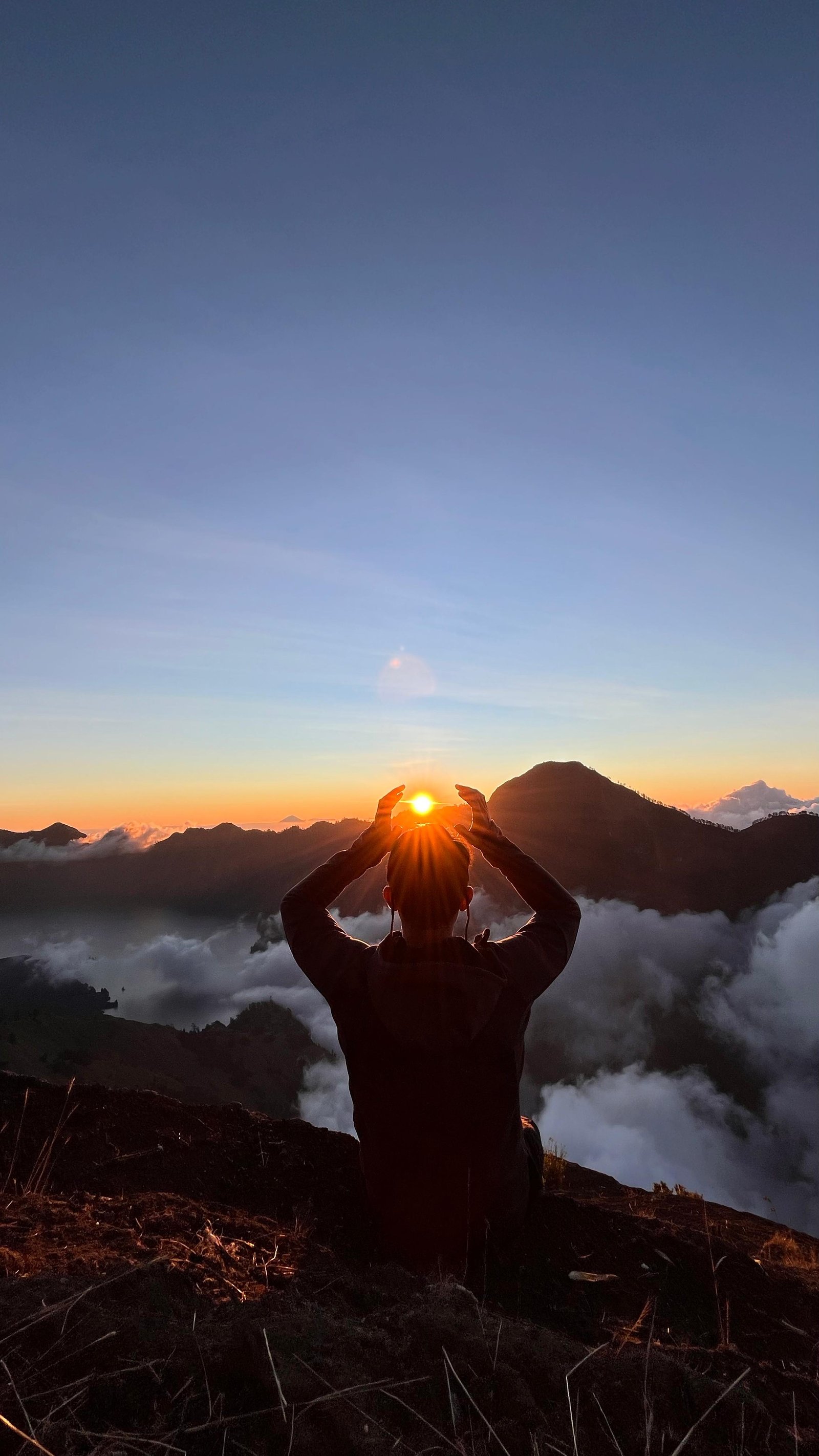 Knowing what awaits your trek is essential in kicking off your Rinjani adventure?